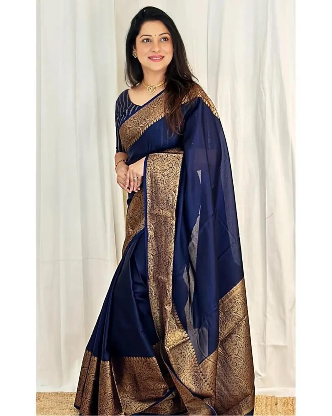 Opulent Elegance - Soft Lichi Silk Saree with Jacquard Work