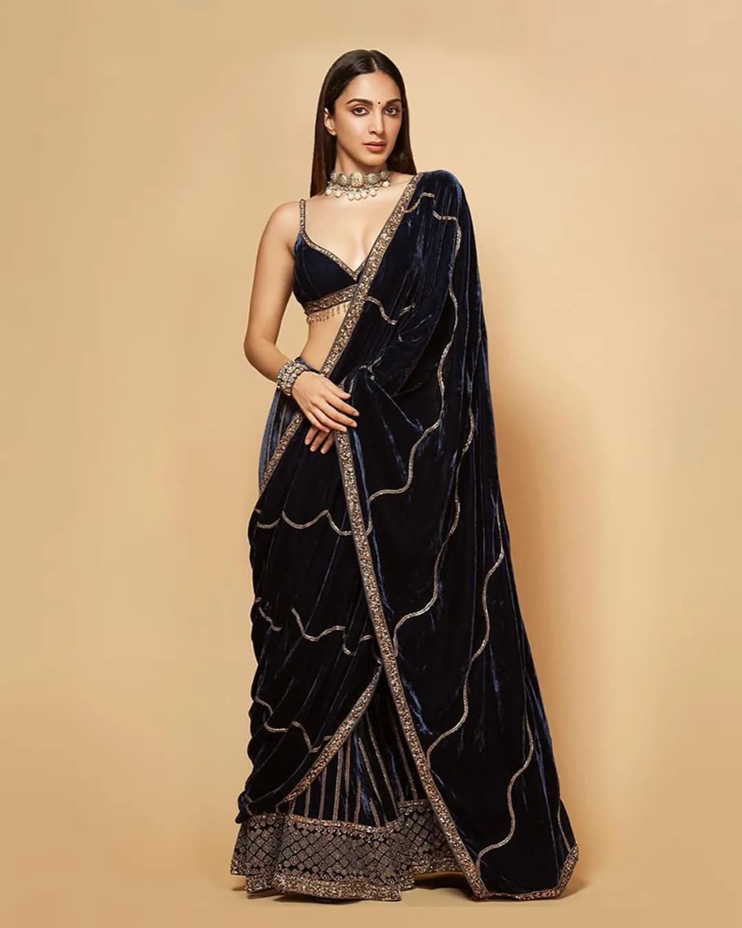 Kiara Advani-Inspired Bollywood Lehenga Saree Ensemble