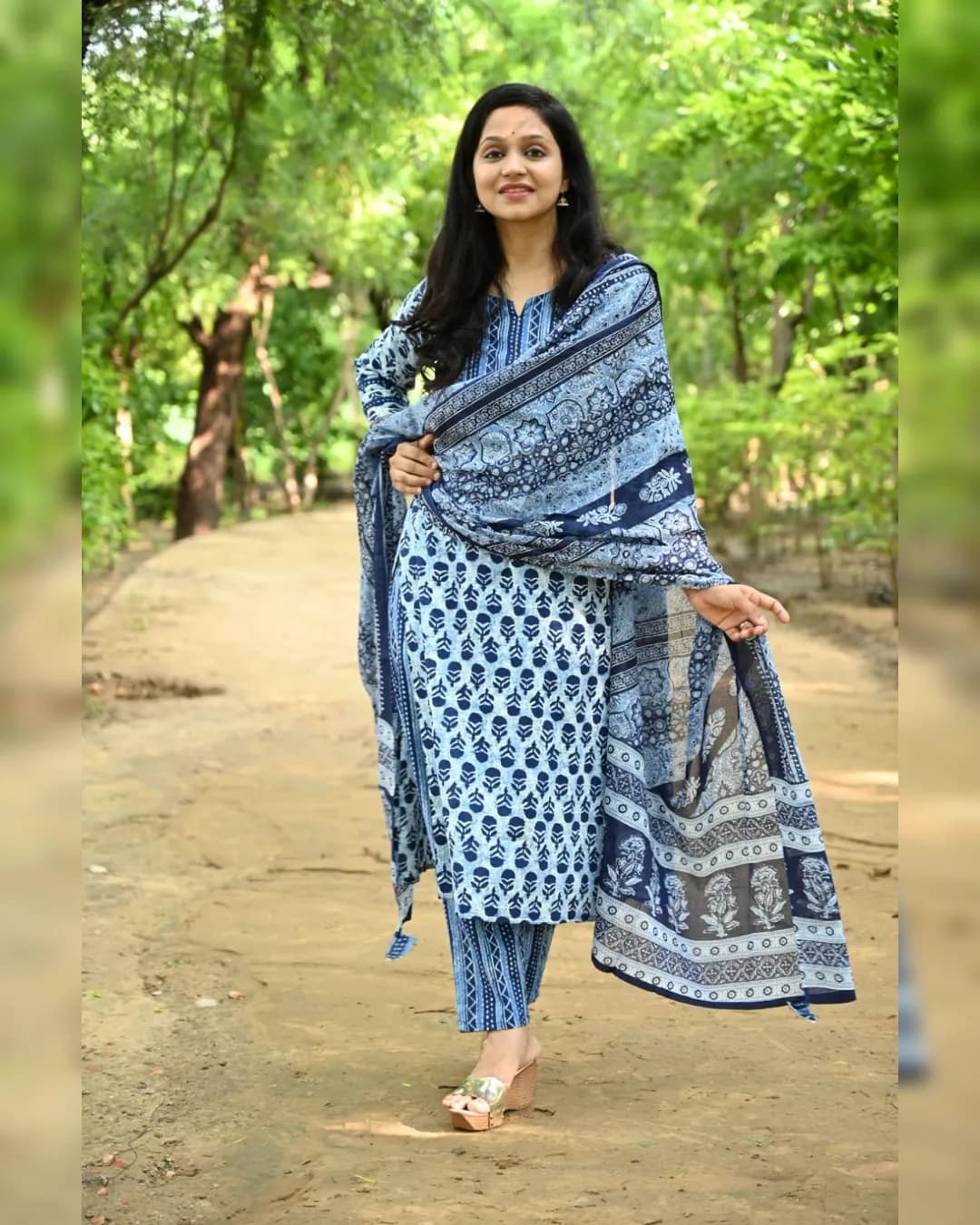 Bagaru Print Gota Patti Embroidery Kurta Set alternate view