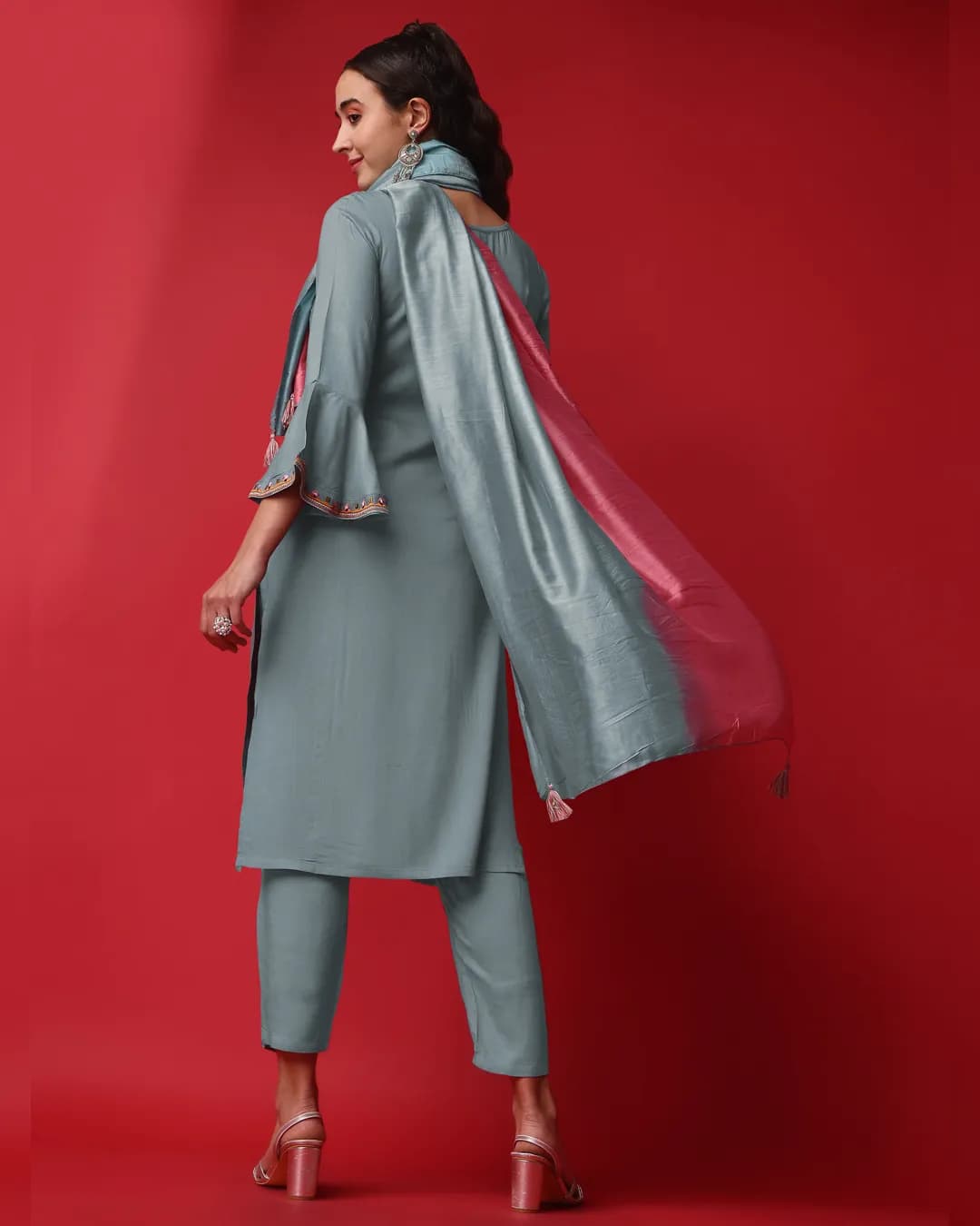 Elegant Ensemble: Embroidered Viscose Rayon Slub Kurta, Pant, and Dupatta Set alternate view