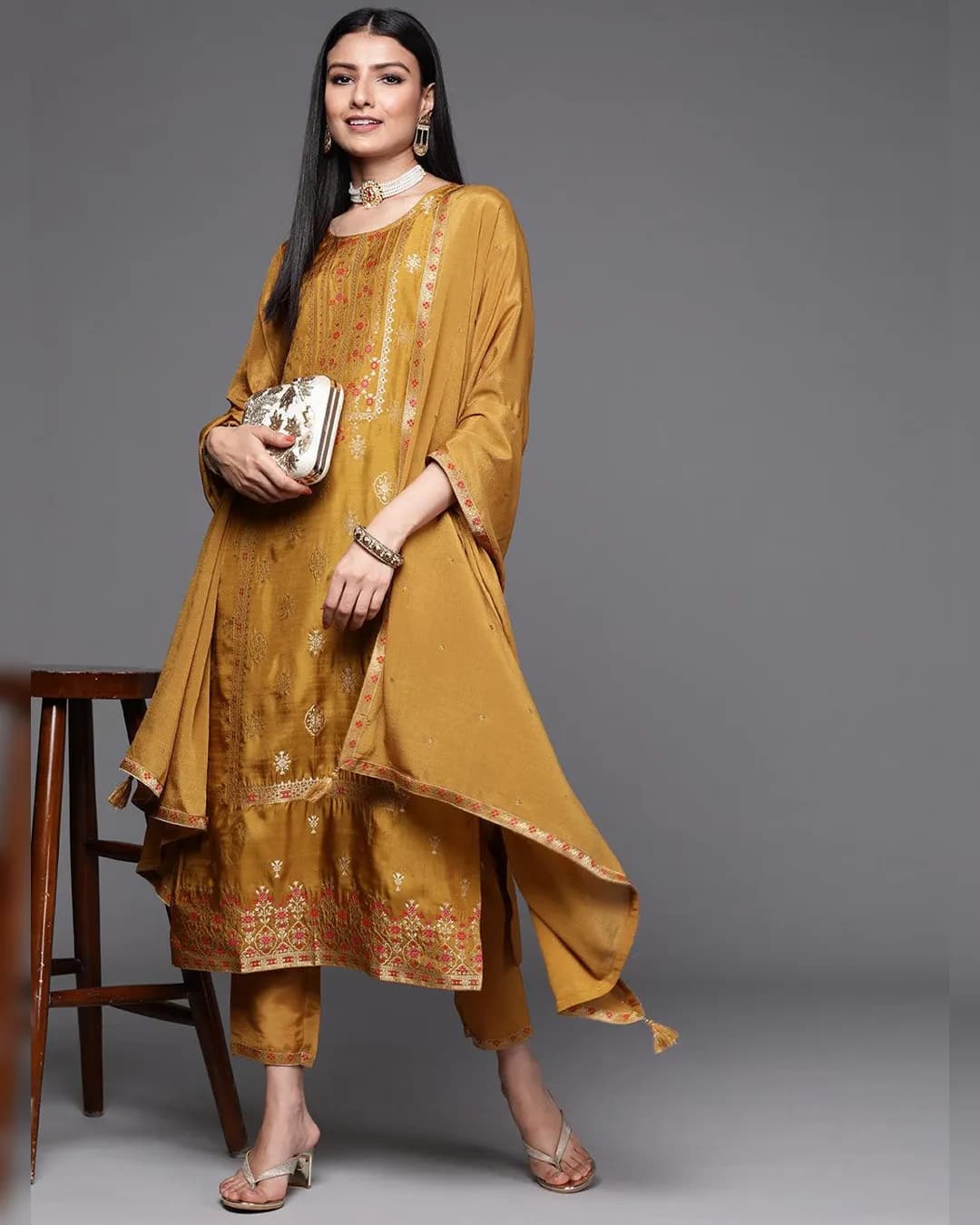 Sophisticated Charm: Women's Viscose Jacquard Kurta, Pant, and Chinon Dupatta Set