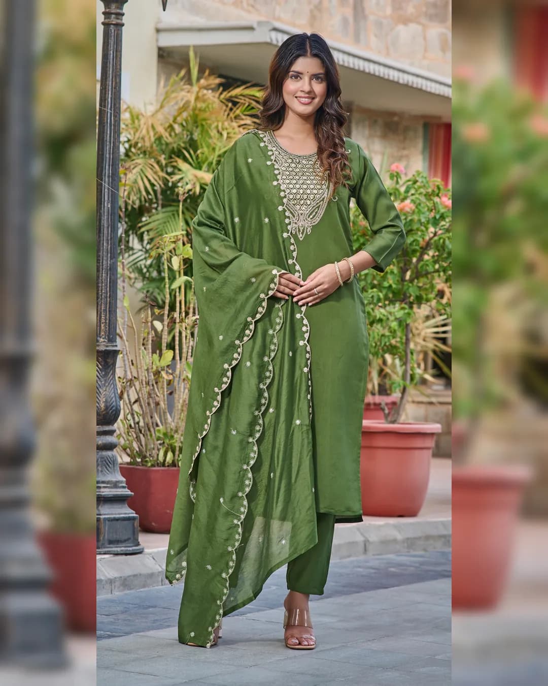 Women Chanderi Kurta With Pant and Heavy Embroidery Dupatta Set