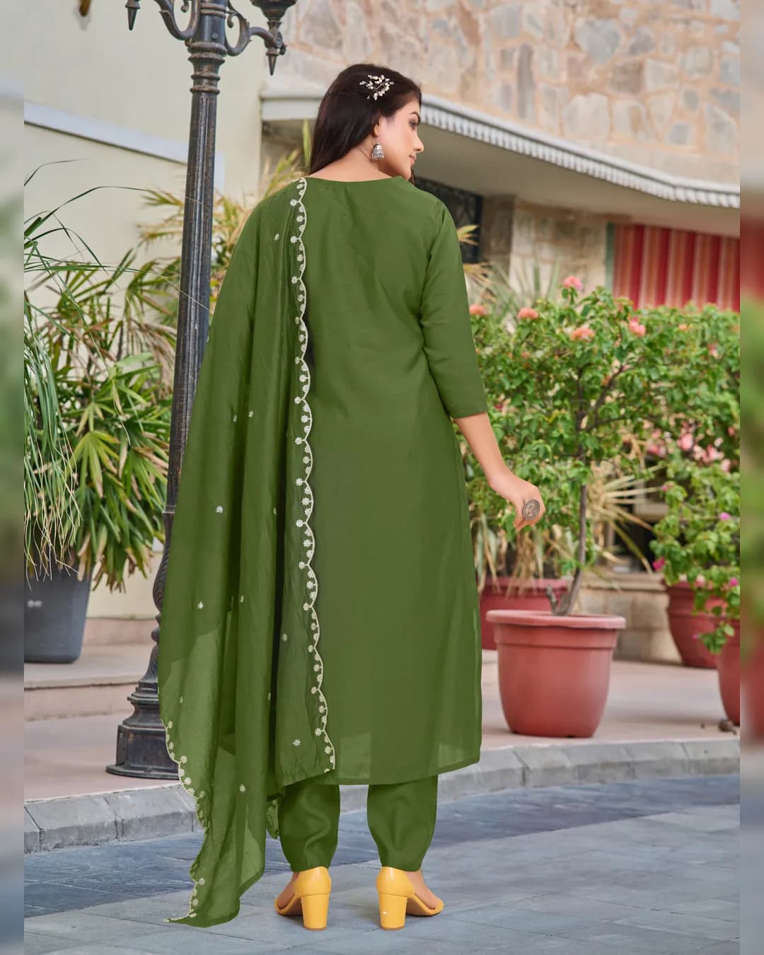 Women Chanderi Kurta With Pant and Heavy Embroidery Dupatta Set alternate view