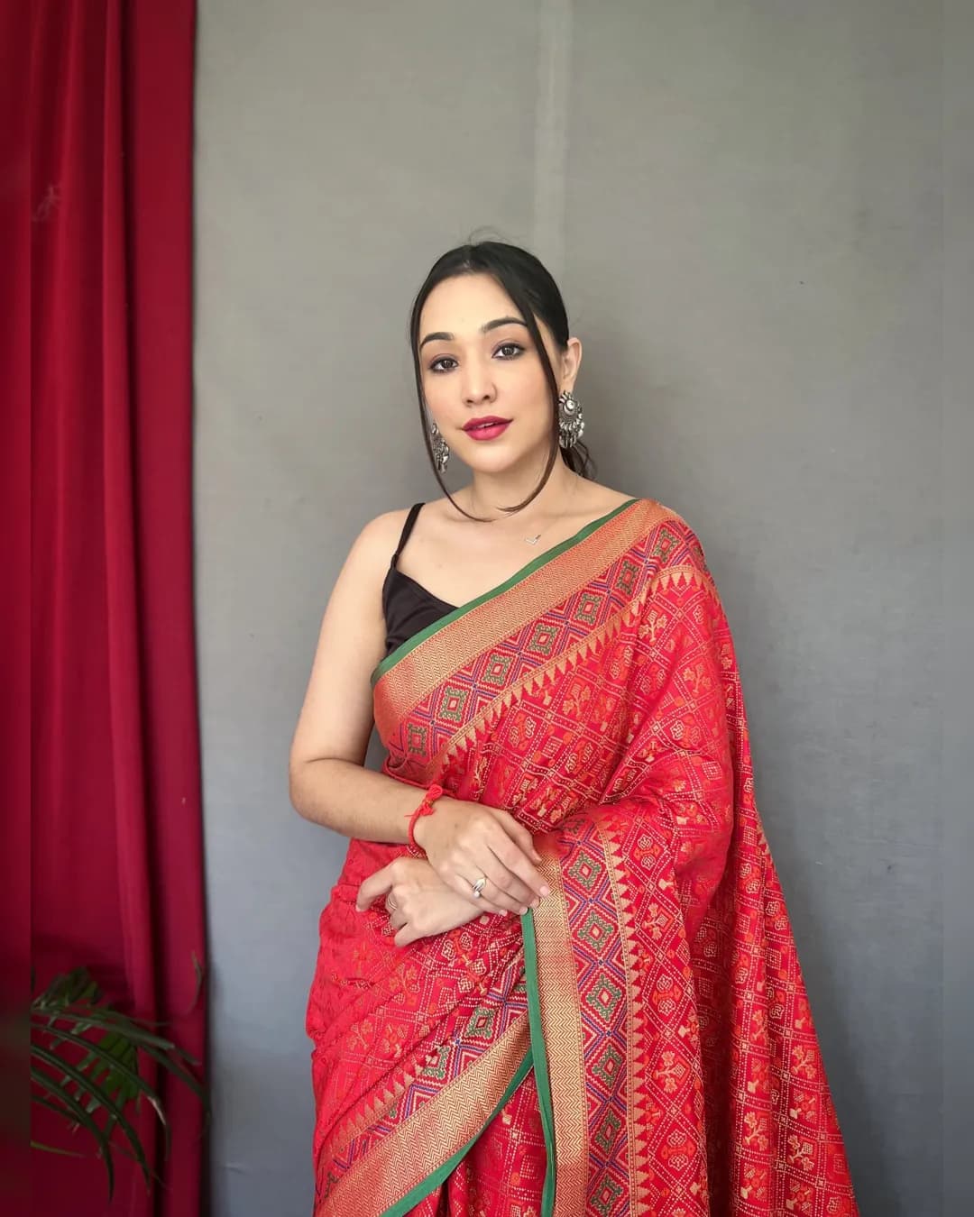 Pure Patola Silk Saree with Patola Fusion Design alternate view