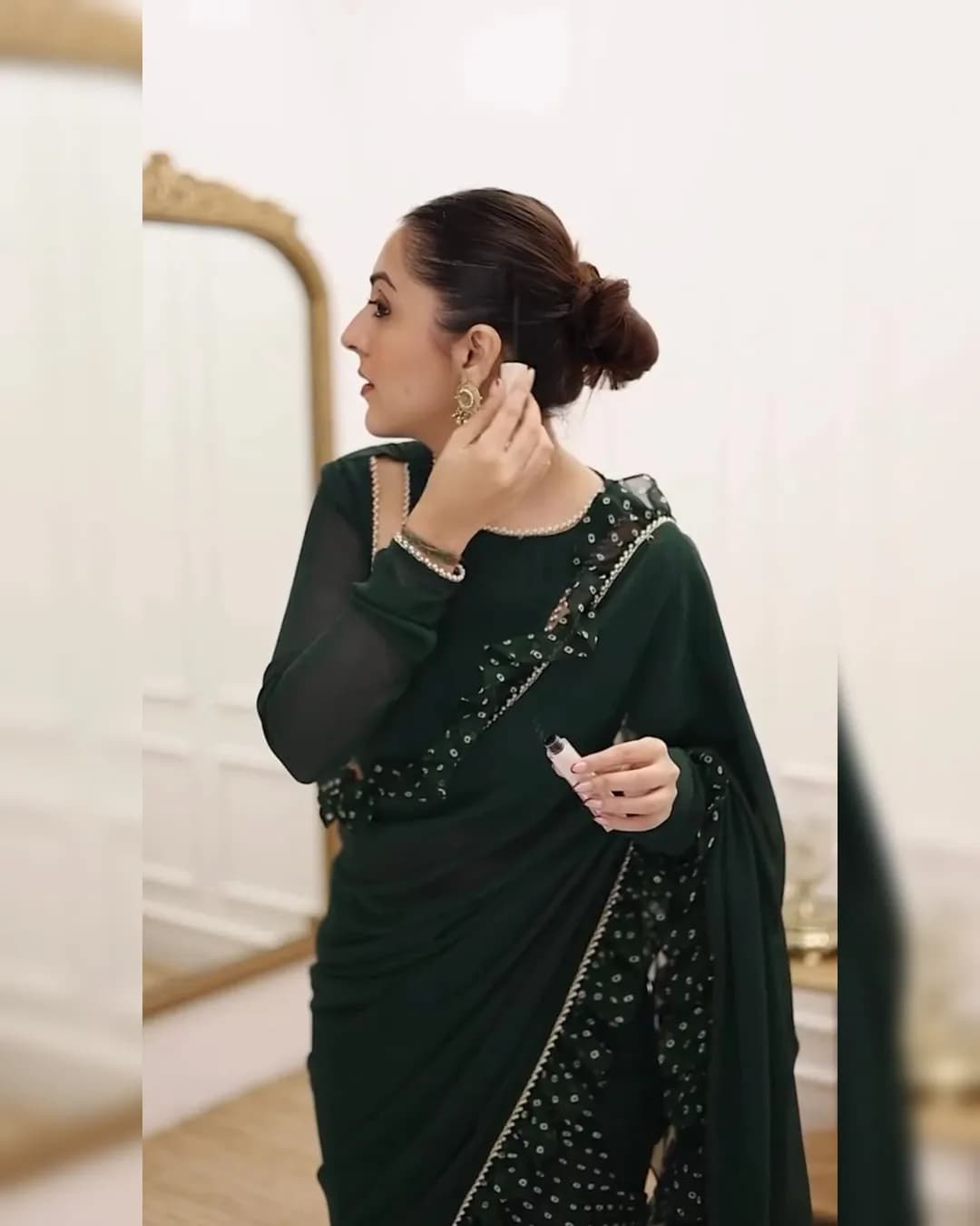 Elegant Faux Georgette Designer Ready-to-Wear Saree with Ruffle & Digital Print alternate view