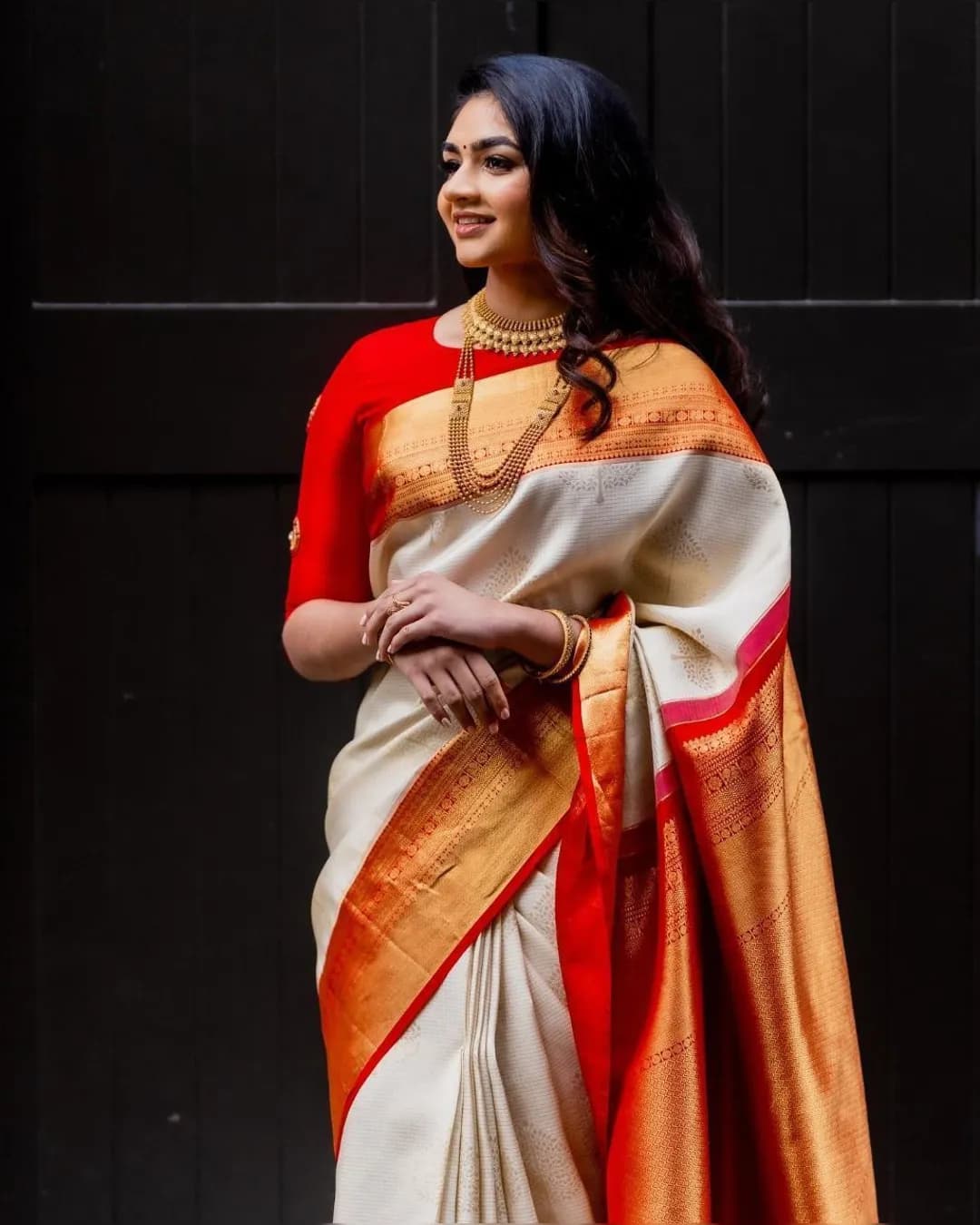 Elegant Soft Lichi Silk Jacquard Border Saree with Running Blouse