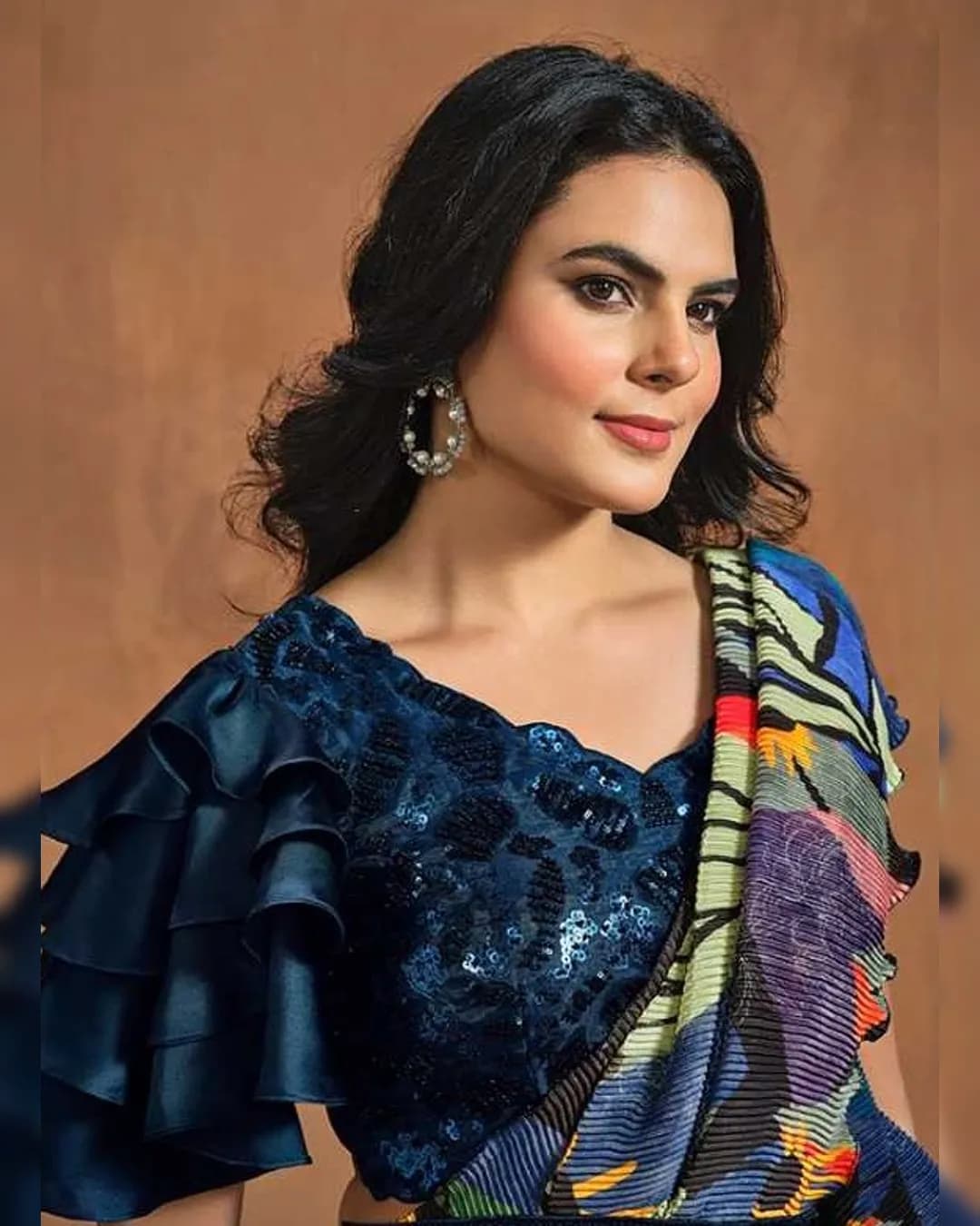 Elegant Pure Satin Silk Ready-To-Wear Saree with Tissue Blouse And Belt alternate view