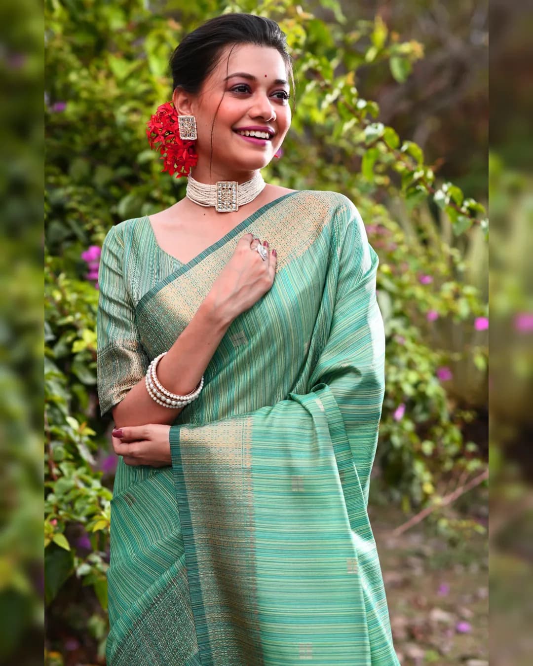 Elegant Soft Maheshwari Silk Saree with Extraordinary Weaving Pattern alternate view