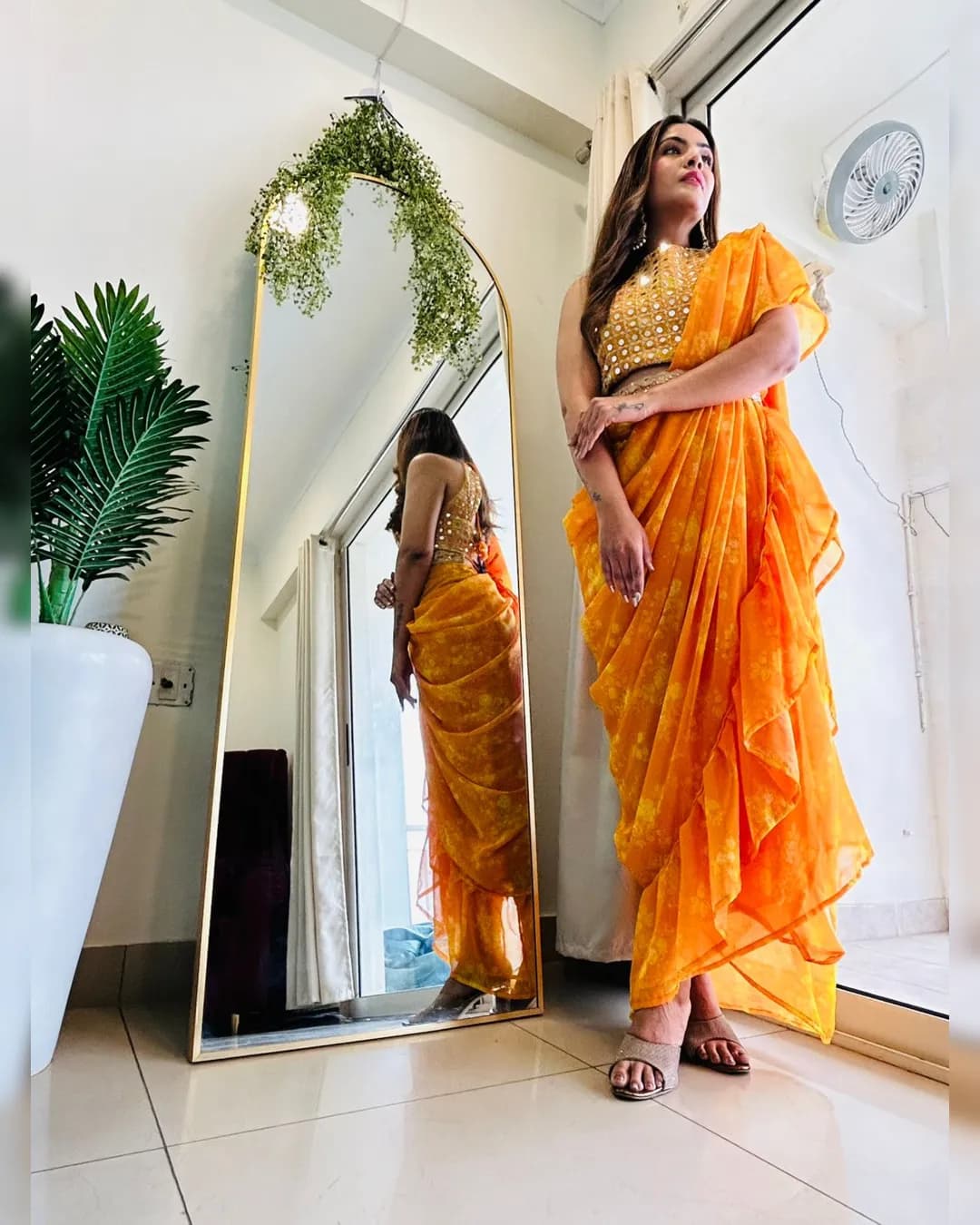 Elegant Ready-to-Wear Designer Sarong Drape Set with Real Mirror & Zari Work alternate view