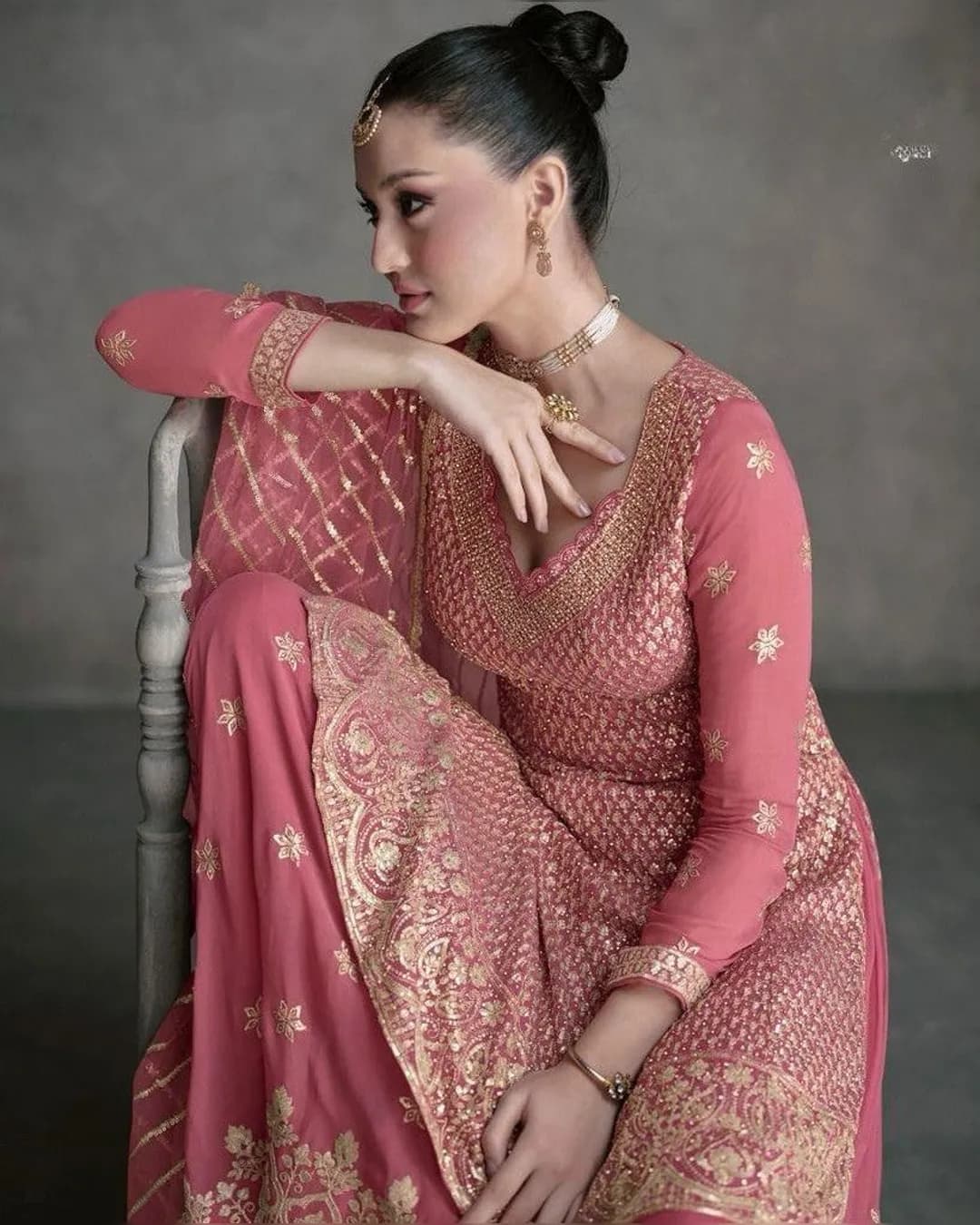SAYURI Designer Jarokha 3-Piece Embroidered Set alternate view