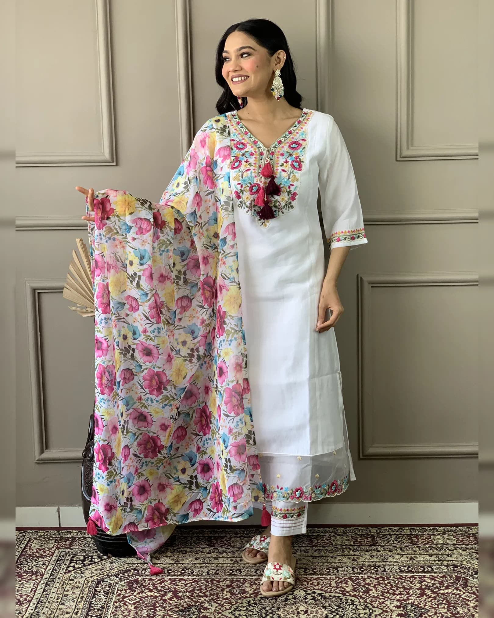 Women's White Chanderi Embroidered Kurta Set with Pant & Printed Organza Dupatta