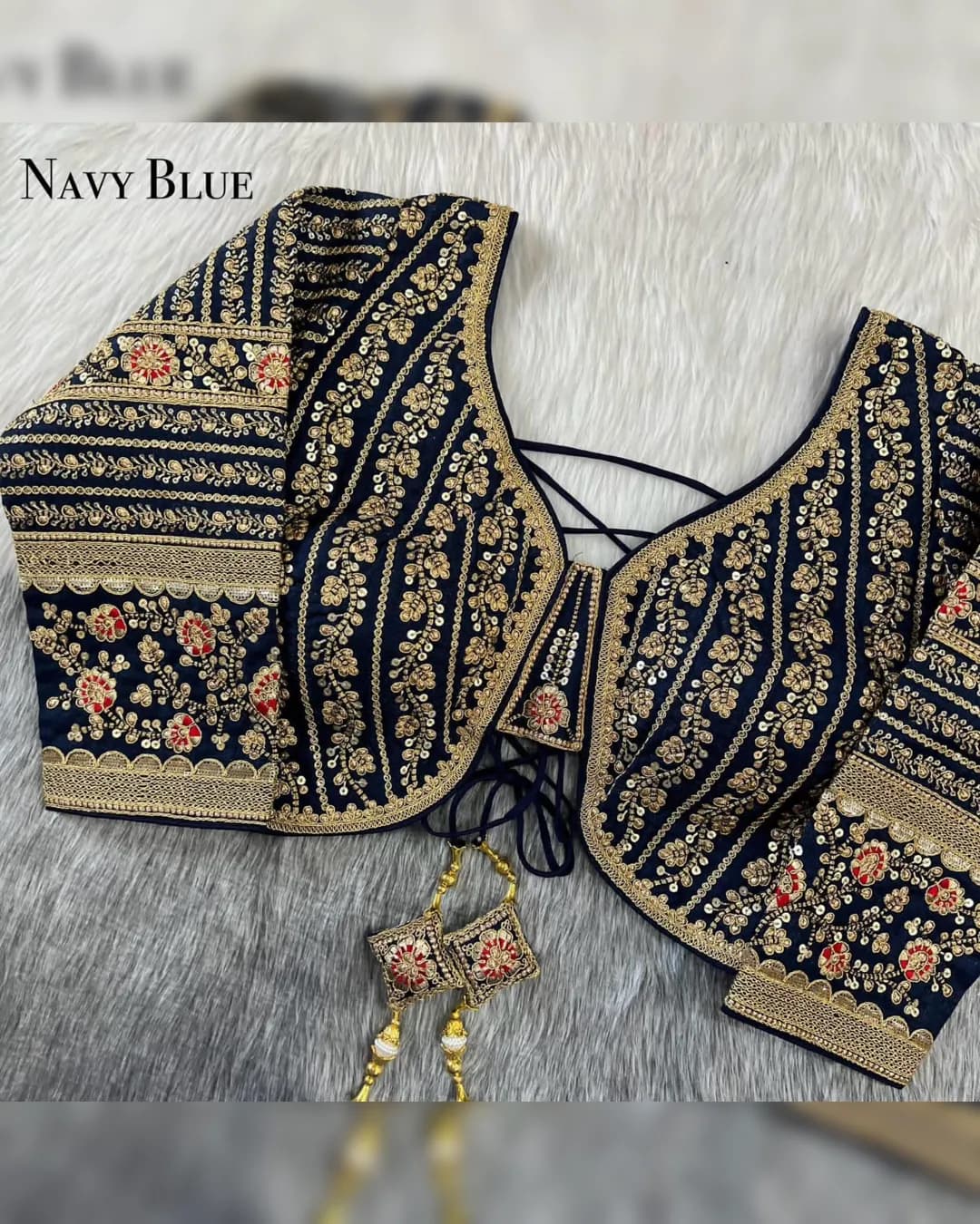 Heavy Embroidered Wedding Wear Long Sleeves Backless Bridal Blouse