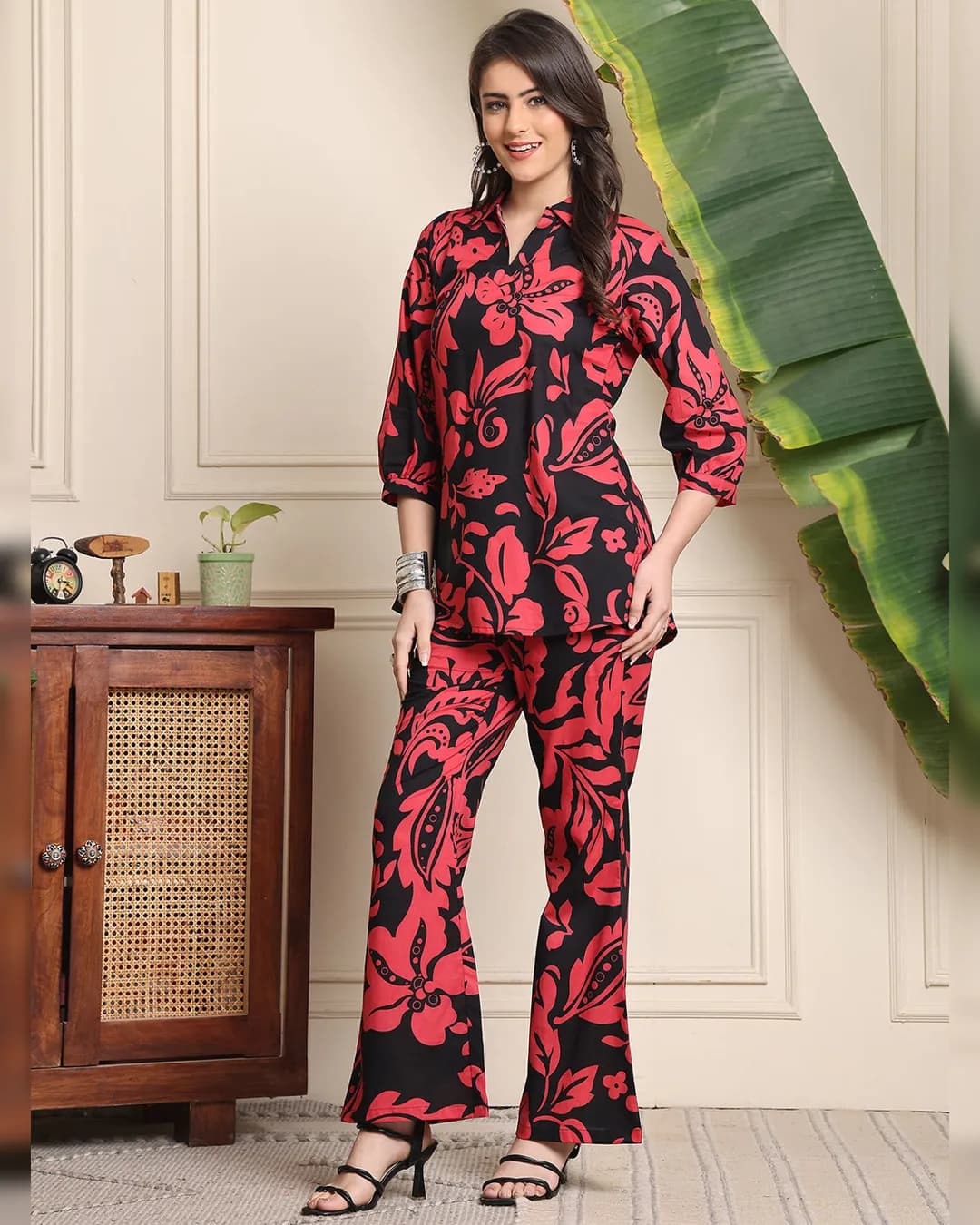 Black Abstract Printed Cotton Co-Ord Set alternate view