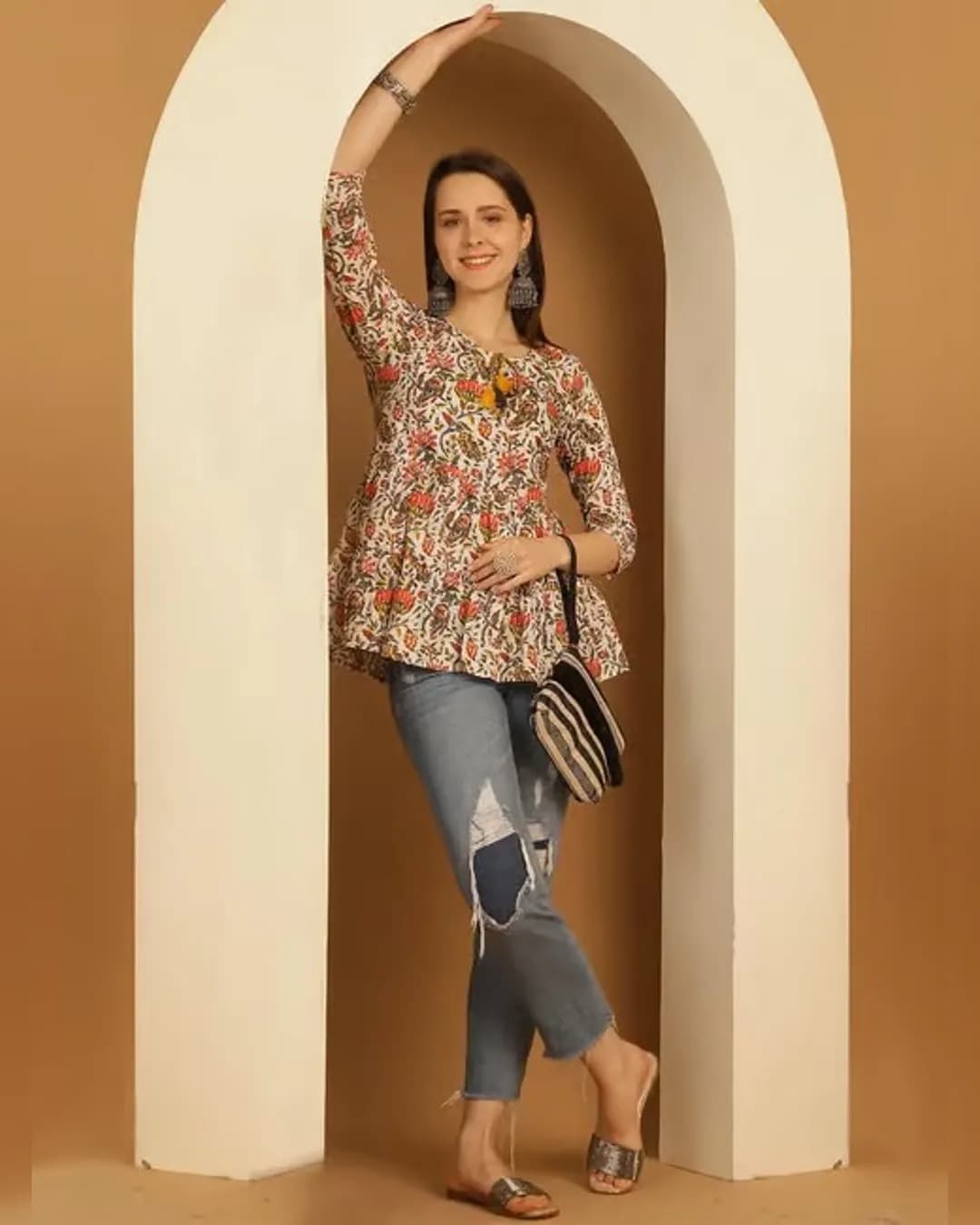 Women Floral Printed Cotton Short Top alternate view