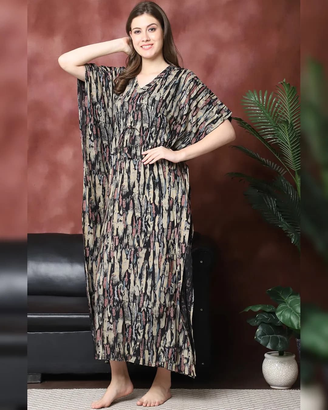 Black Abstract Printed Viscose Rayon Maxi Kaftan alternate view