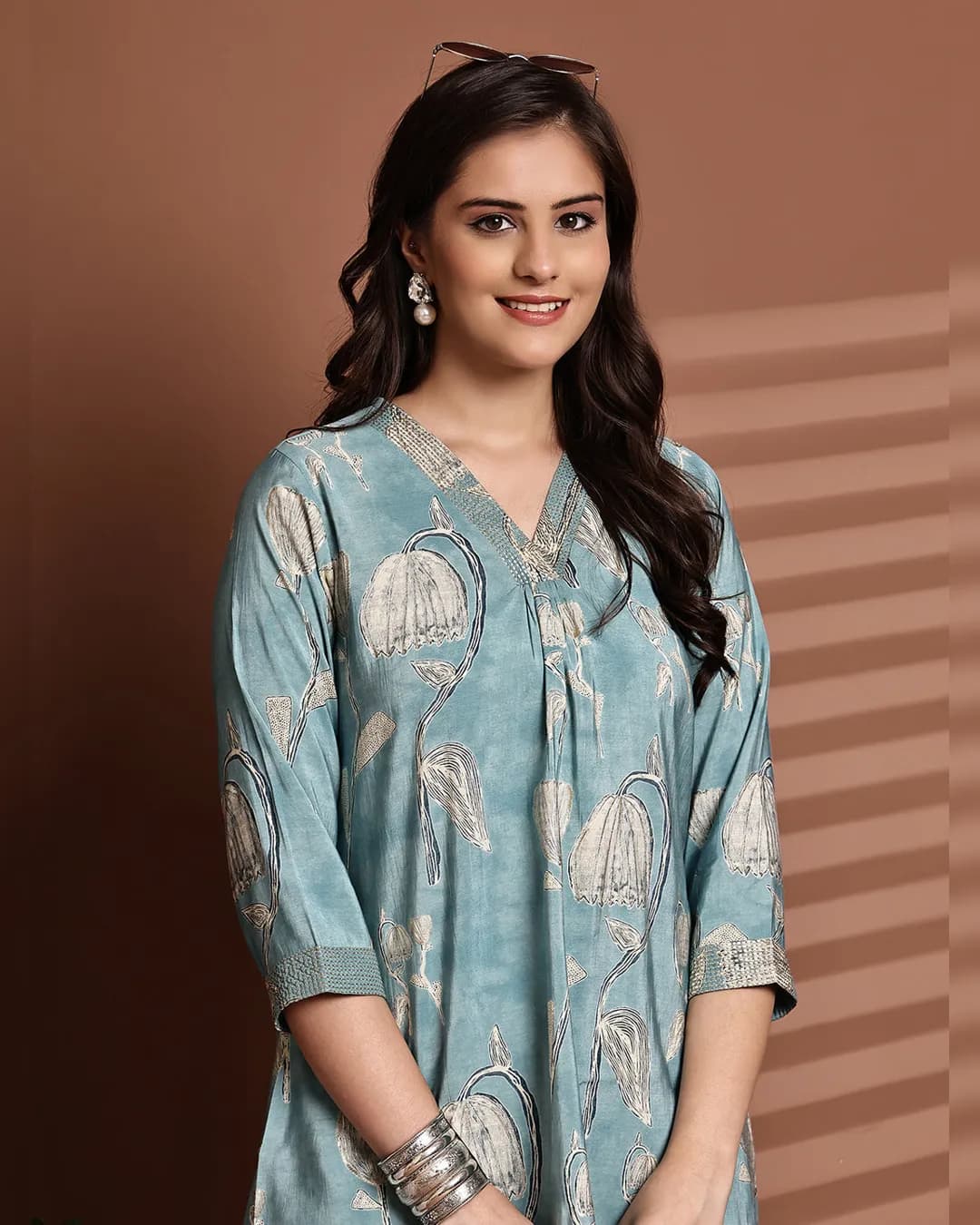 Blue Floral Printed Premium Chanderi Co-ord Set alternate view