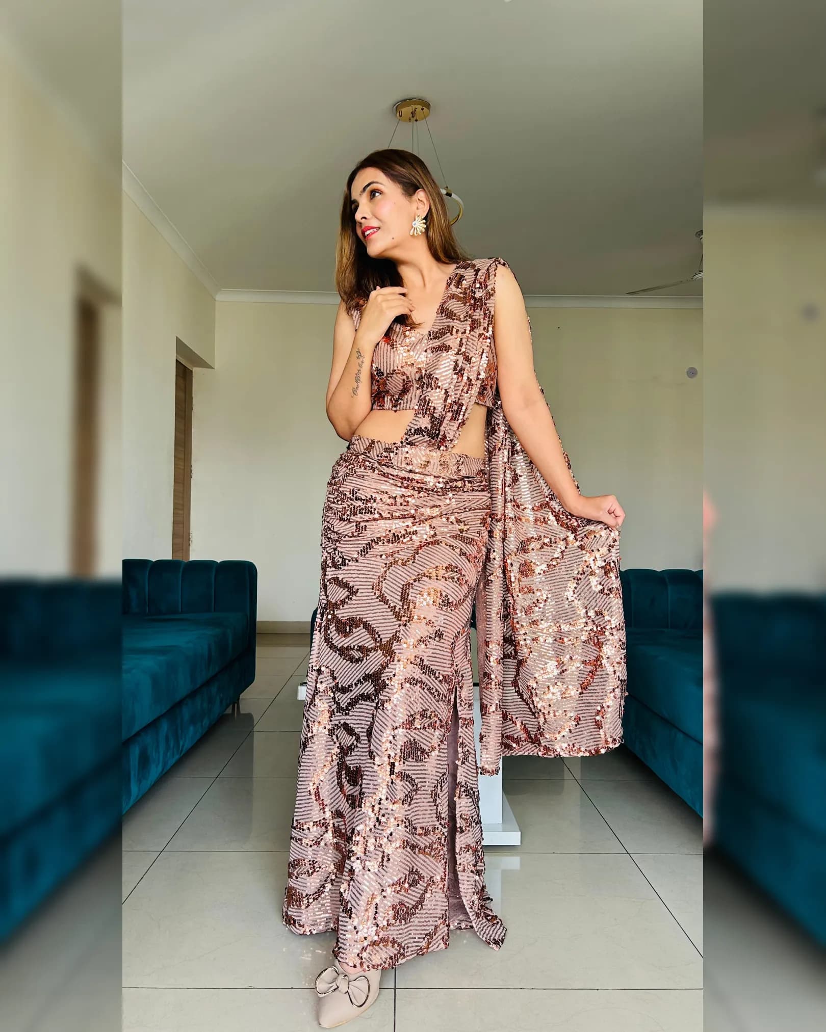 Designer Ready-to-Wear Sequins Mermaid Saree with Side Slit – Wedding Collection 2025 🌟 alternate view