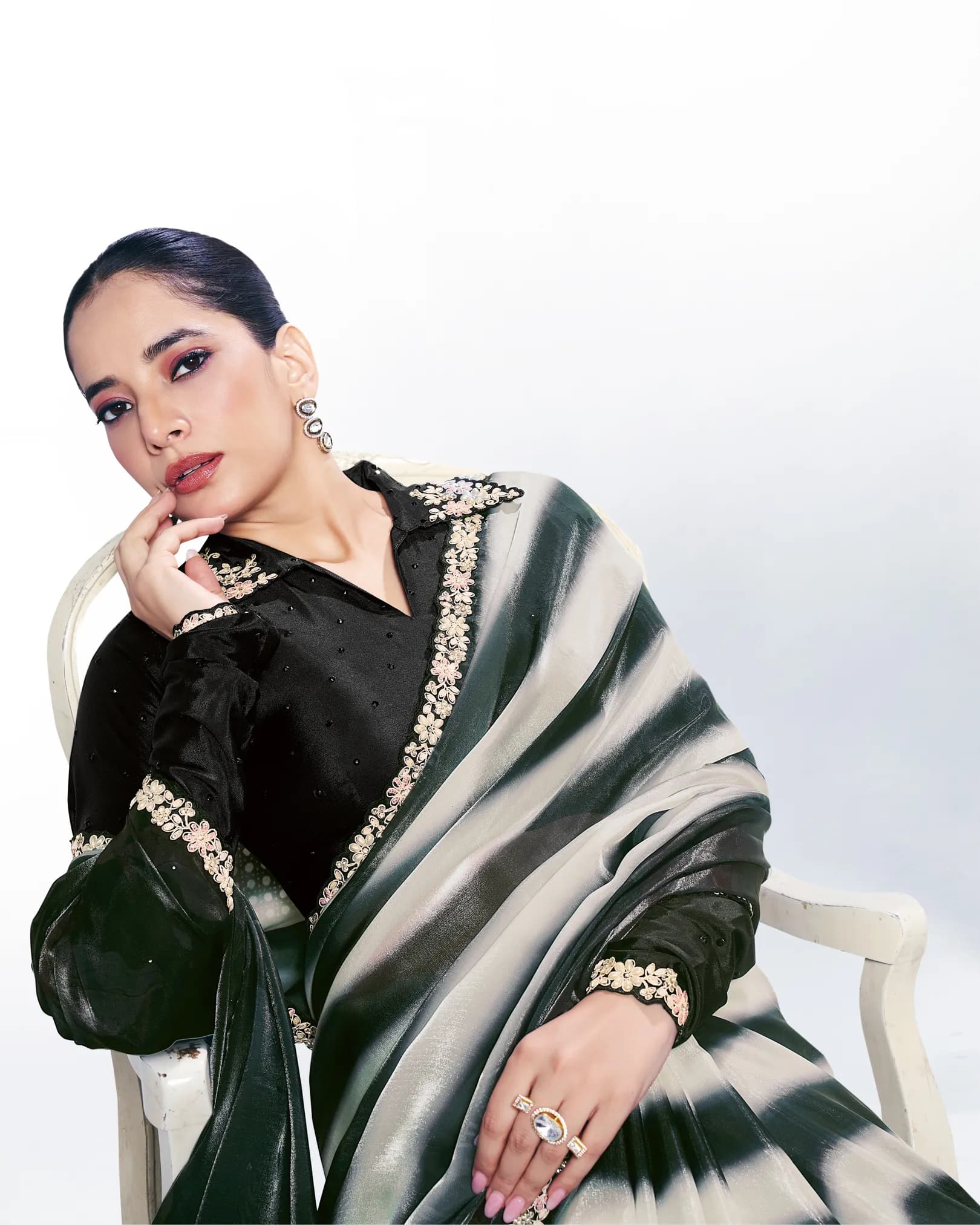 Mahotsav Rang Chatkila Ananta Two-Tone Satin Silk Designer Saree with Shaded Digital Print alternate view