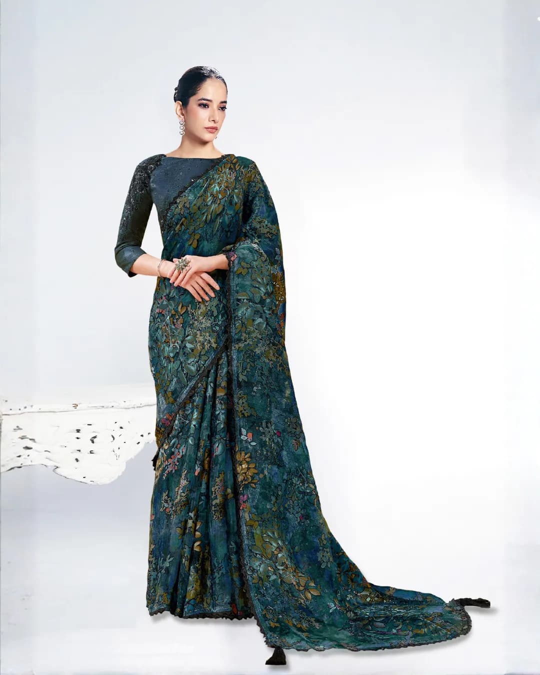 Mahotsav Rang Chatkila Ananta Brasso Designer Saree with Stone Handwork