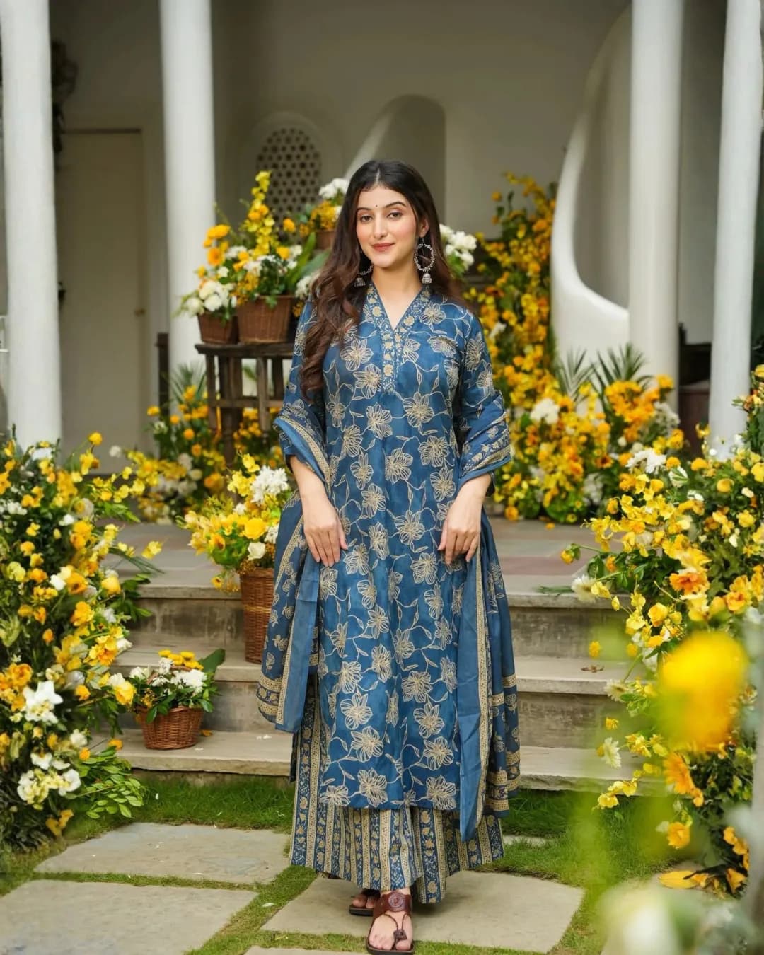 Heavy Muslin Digital Printed Kurti Pant Dupatta Set – Straight Style Casual Wear