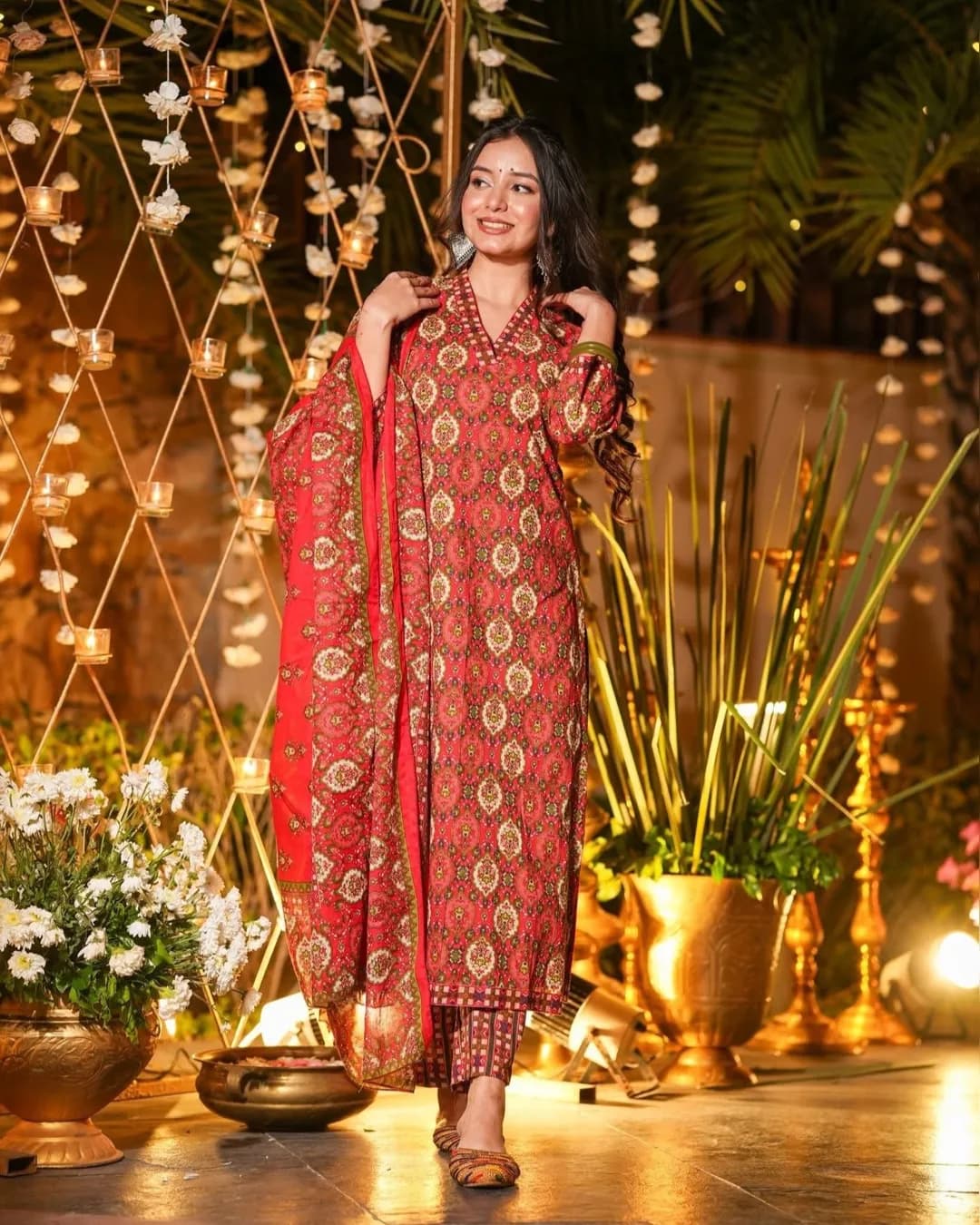 Heavy Muslin Digital Printed Kurti Pant Dupatta Set – Straight Style Casual Wear