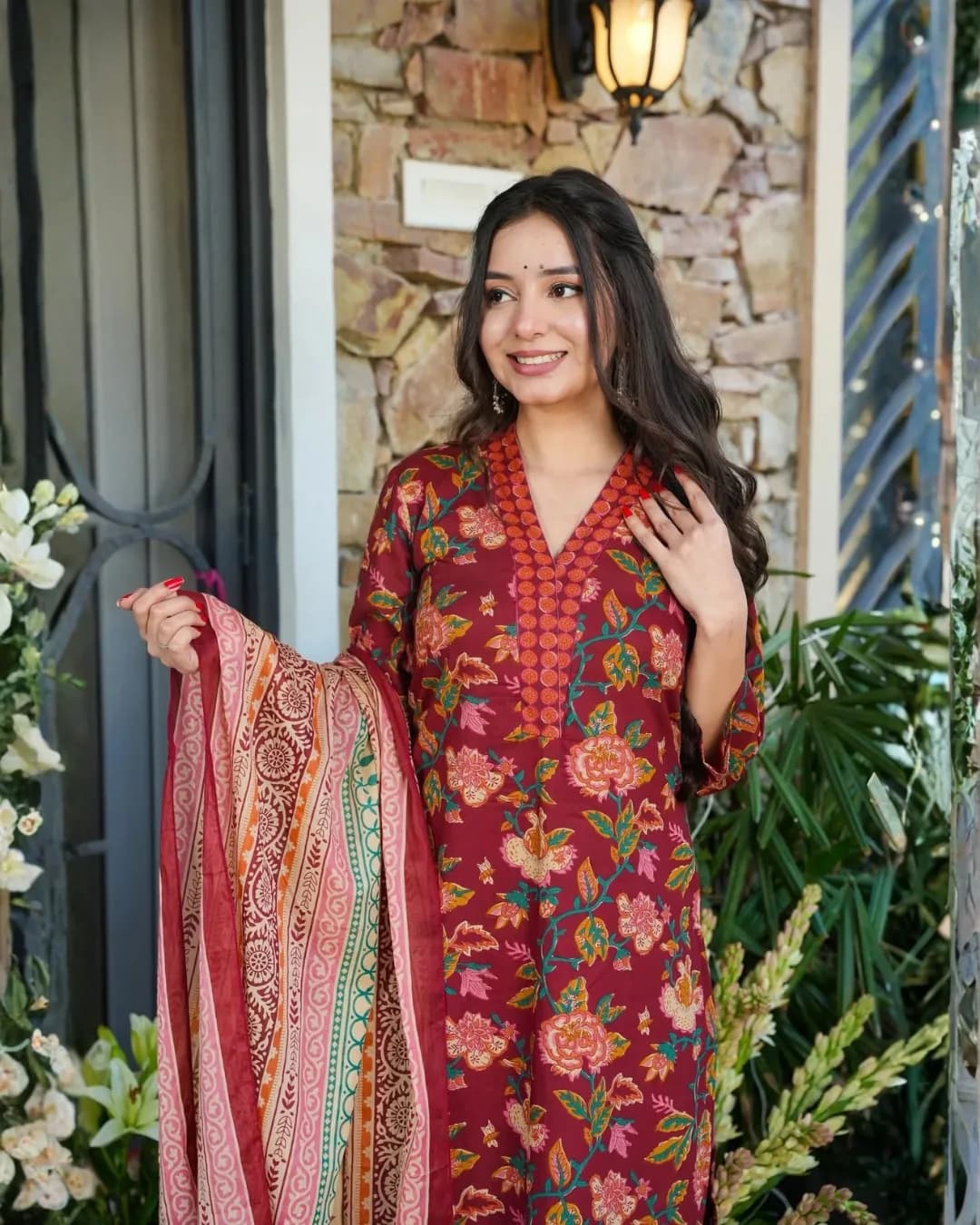 Heavy Muslin Digital Printed Kurti Pant Dupatta Set – Straight Style Casual Wear alternate view