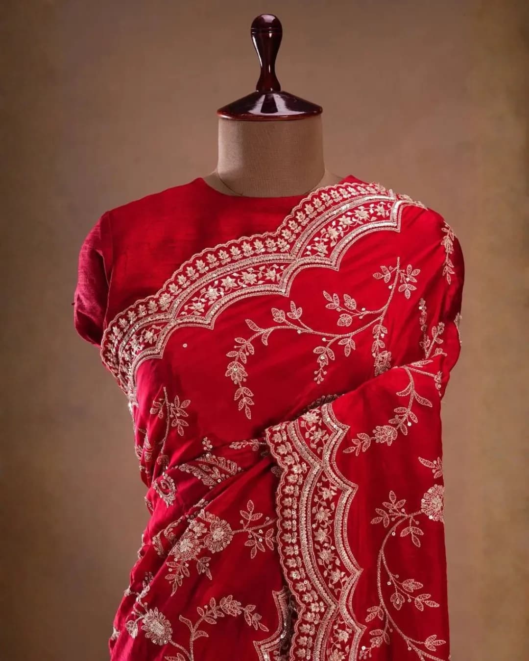 Designer Vichitra Silk Saree with Sequence & Thread Work – Elegant Party Wear Saree alternate view