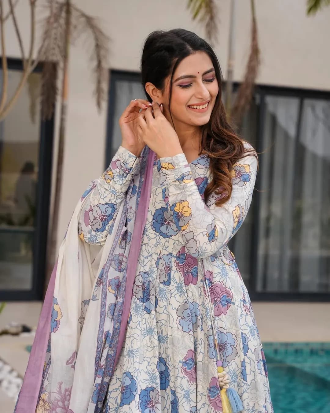 Muslin Digital Printed Kurti Set with Bottom & Dupatta alternate view