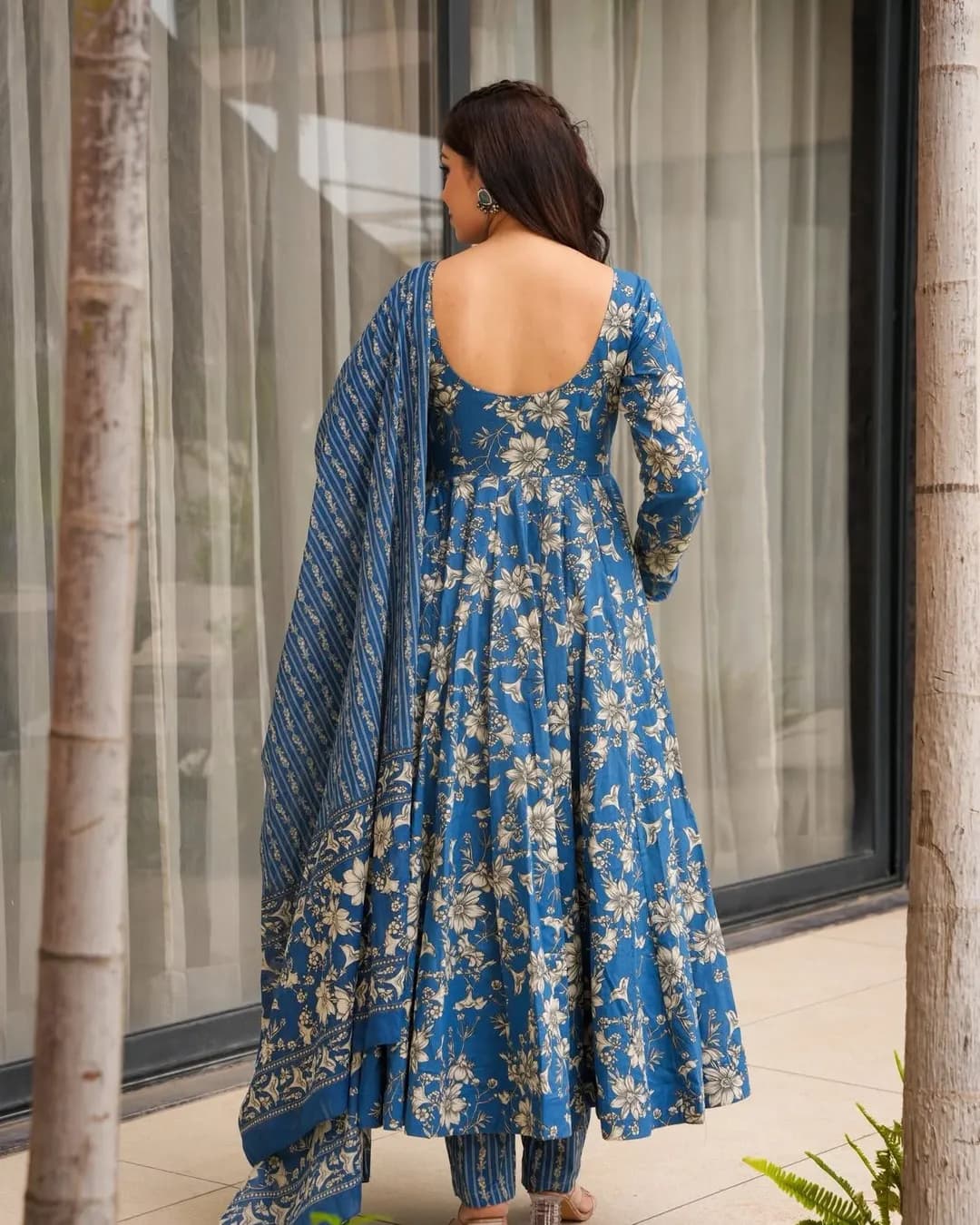 Muslin Digital Printed Kurti Set with Bottom & Dupatta (3 PCS) alternate view