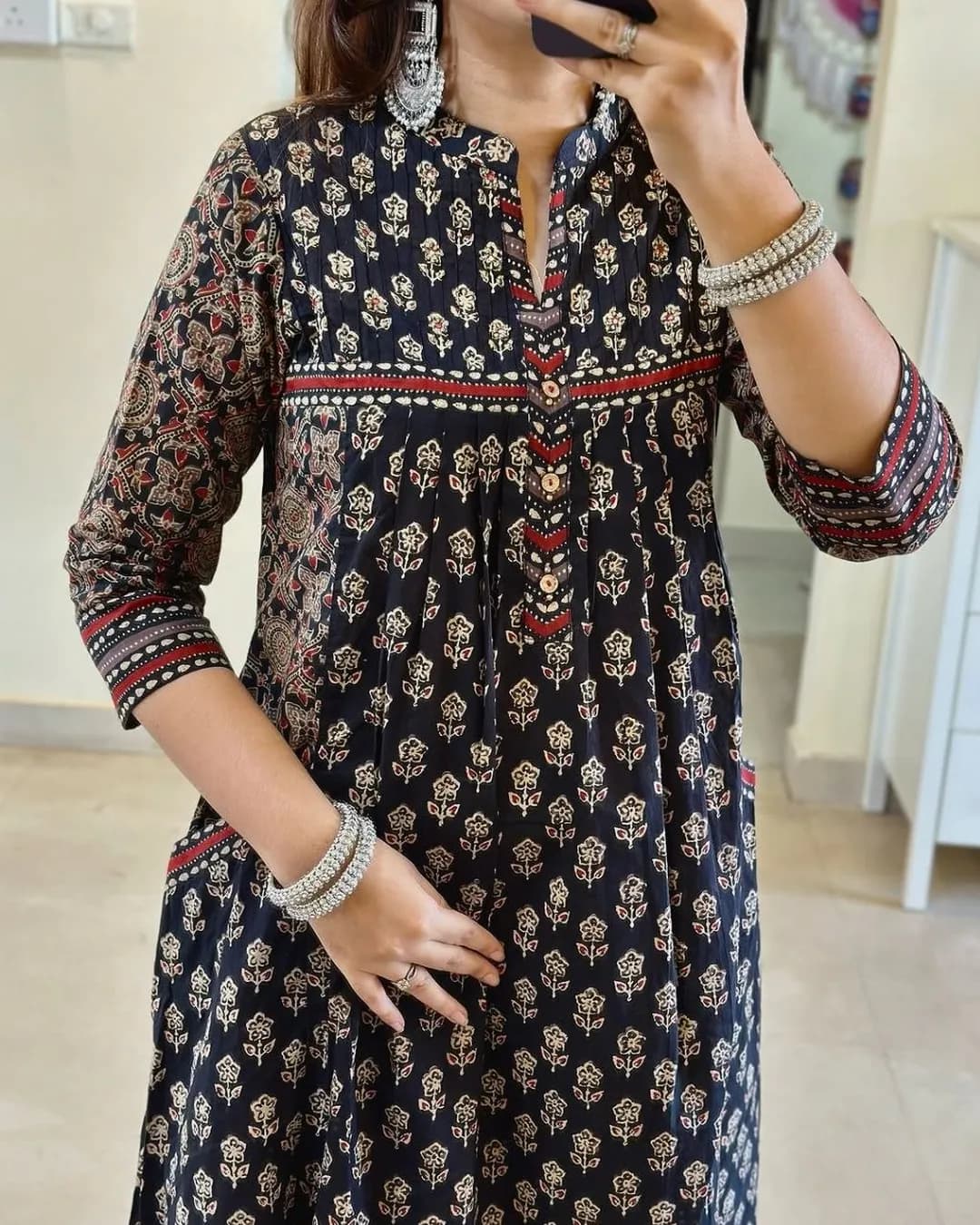 Pure Jaipuri Taj Cotton Kurti Pant Dupatta Set with Pockets alternate view