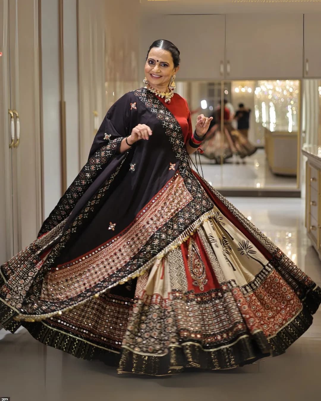 Navratri Special Chaniya Choli Set | Heavy Muslin Cotton with Digital Print, Real Mirror & Lace Work