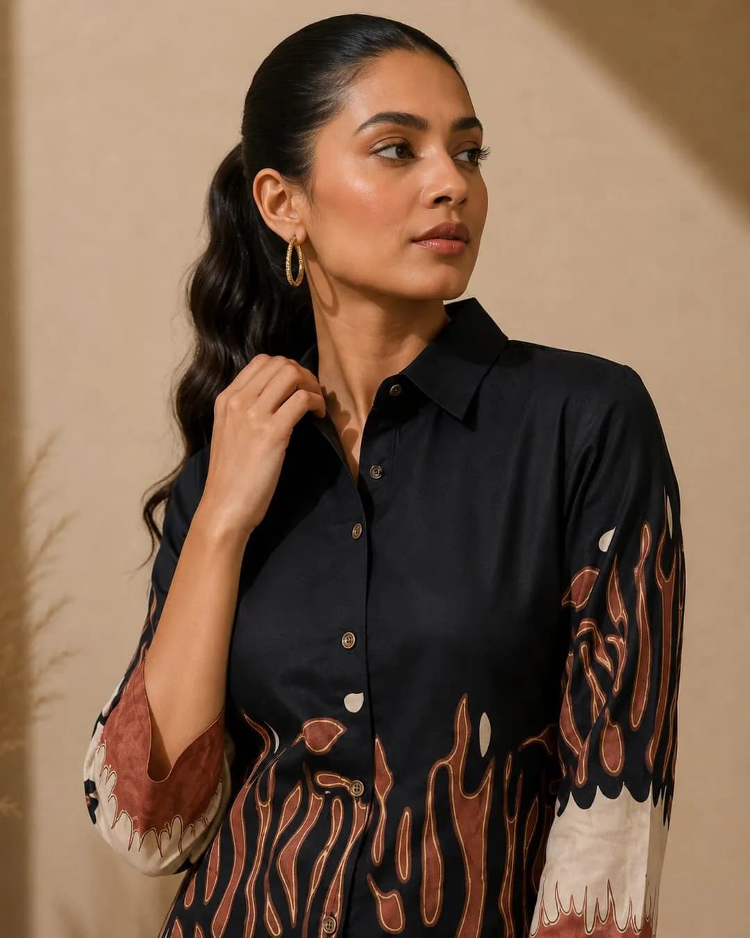 Women's Black Abstract Printed Silk Blend Co-Ord Set alternate view